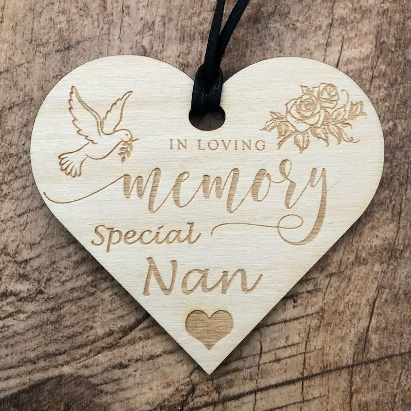 In Loving Memory Nan Heart Wooden Plaque Gift