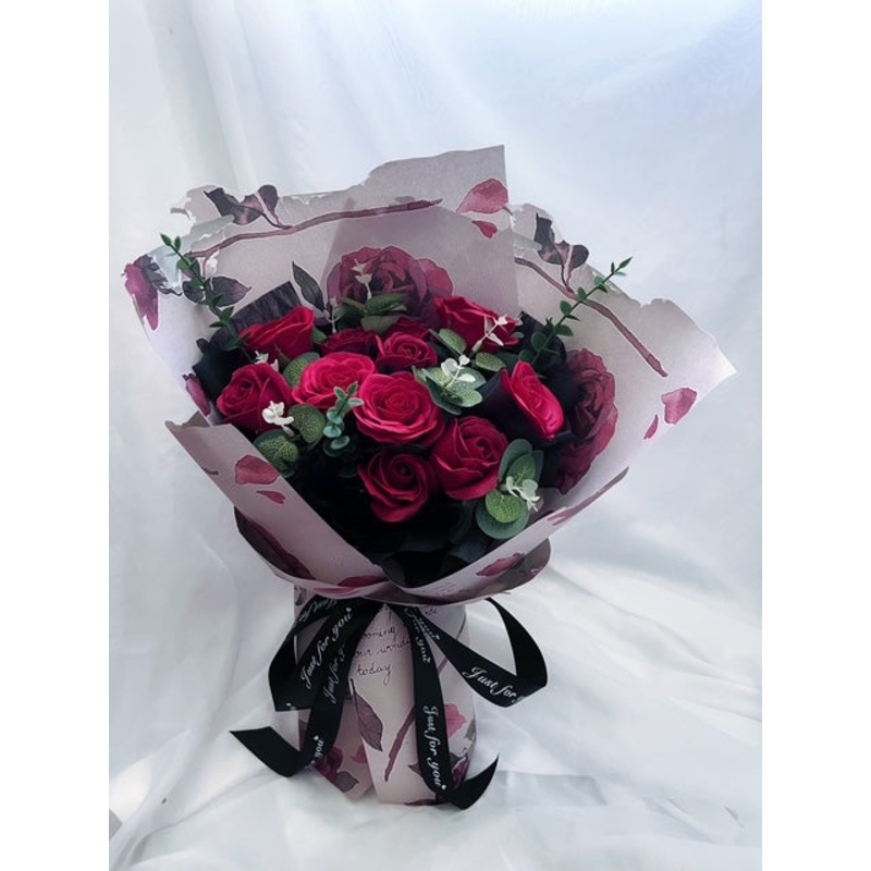 Amour  (Klang Valley Delivery Only)
