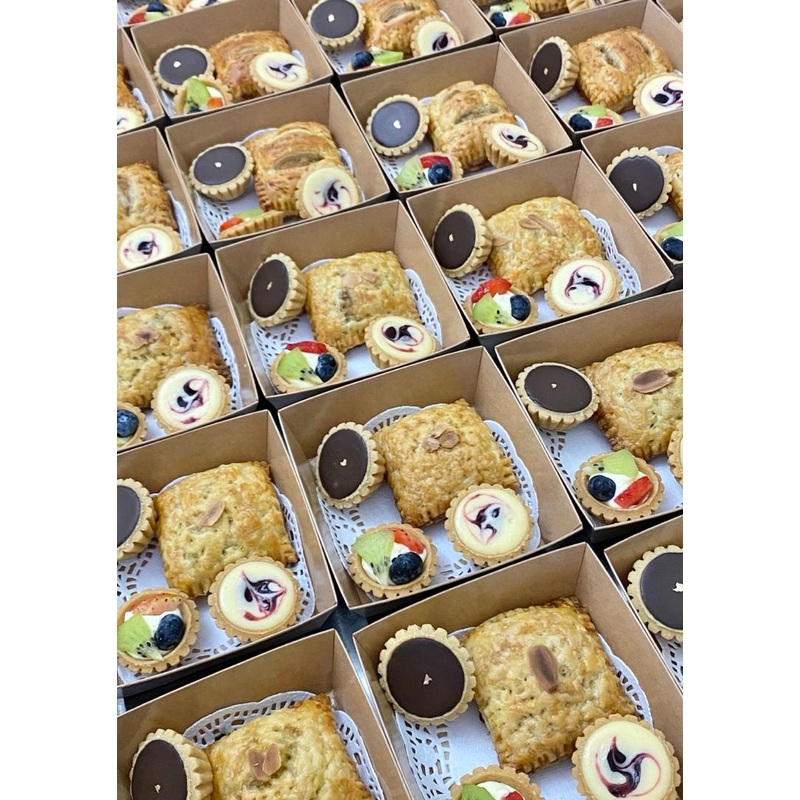 Assorted Savoury Puff Party Set