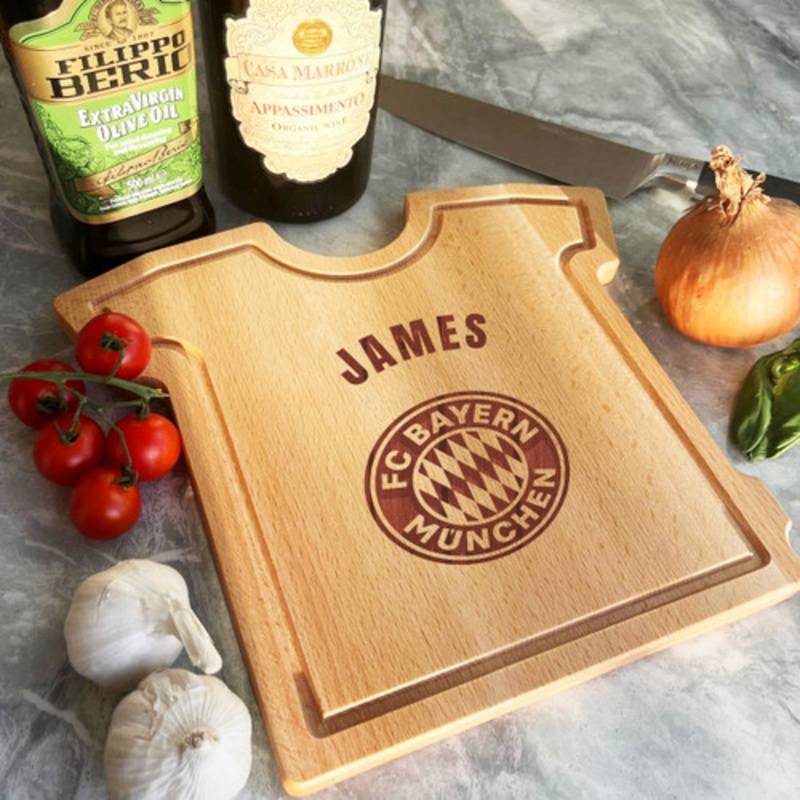 FC Bayern Munich Football Fan Personalised Gift T-Shirt Chopping Serving Board – The Card Zoo