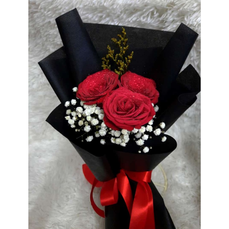 3 Fresh Roses Flower Bouquet (Klang Valley Delivery)