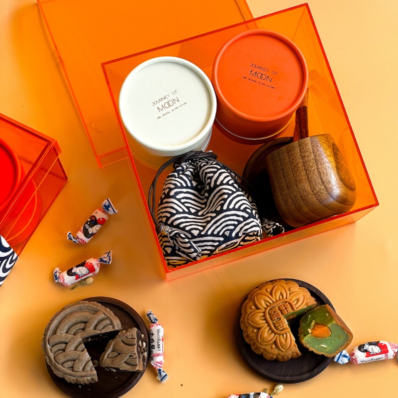 Moonlit Mooncake Gift Set 2023  Set B (Mid-Autumn Festival 2023) | (Klang Valley Delivery)