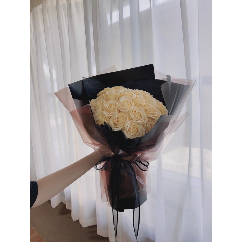 DV.17 – Artificial White Soap Roses Flower Bouquet (Klang Valley Delivery Only)