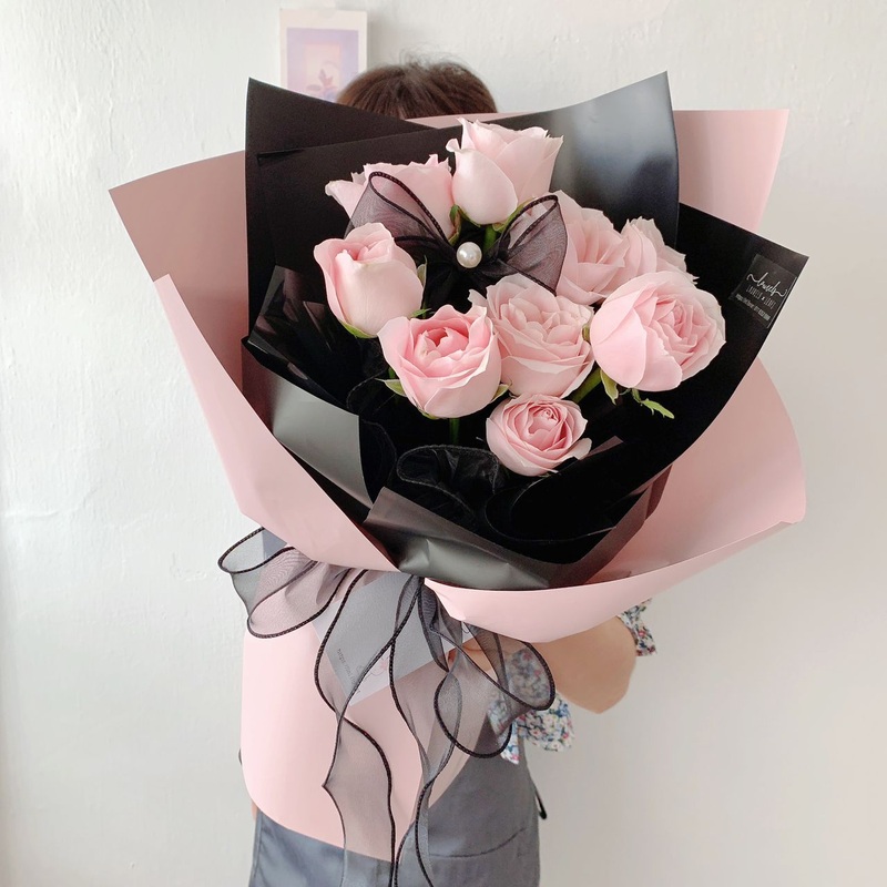 520 Pink Noir Rose Fresh Flower Bouquet (Johor Bahru Delivery Only)
