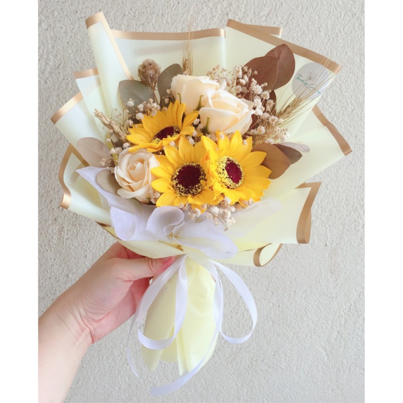 Beatrice Artificial Soap Flower Hand Bouquet (Klang Valley Delivery)
