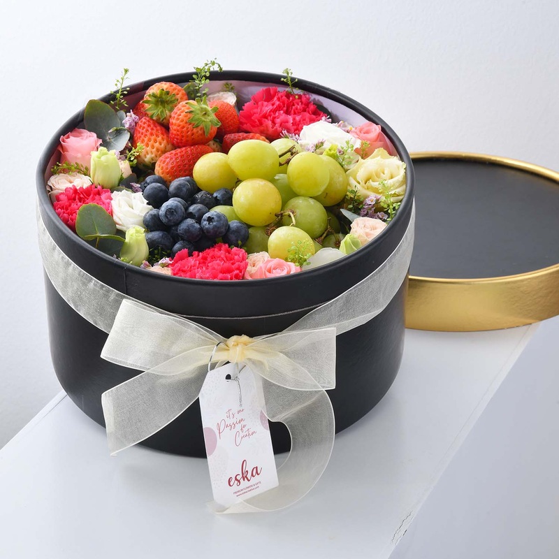 Berry Lovers Fruit Basket (Klang Valley Delivery Only)