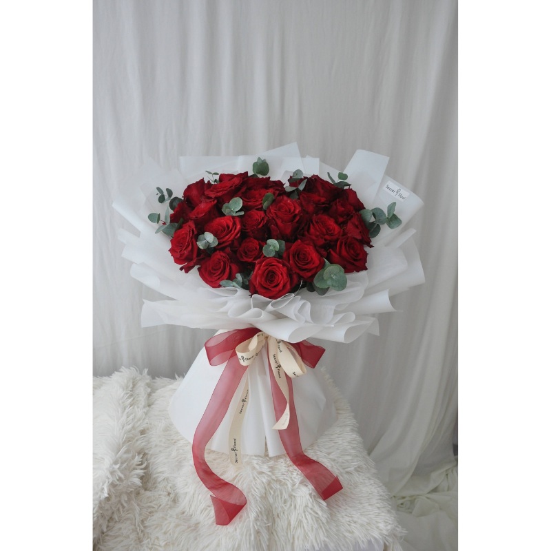 Valentine’s Day 2023 | Everly Flower Bouquet (Fresh Flower) (Klang Valley Delivery Only)