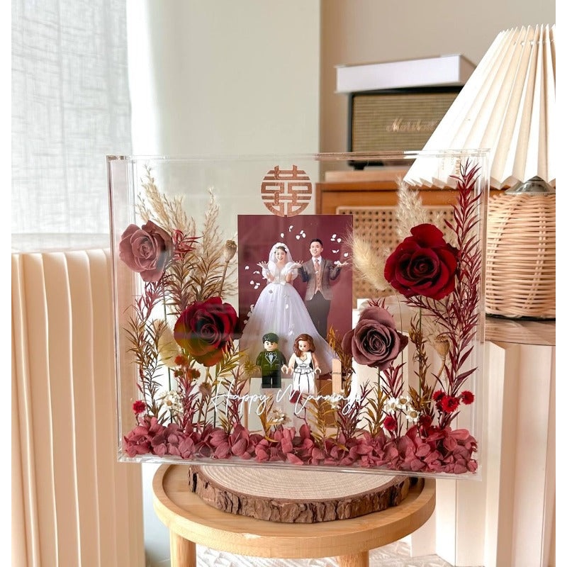 Priscilla Preserved Flower Frame (Klang Valley Delivery)