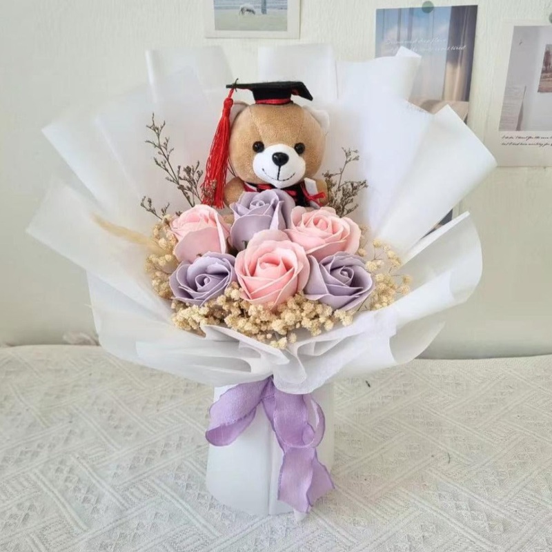 Graduation Bear with 6 Soap Roses Bouquet (West Malaysia Delivery Only)