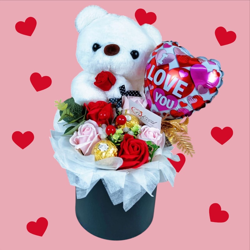 Soap Rose Ferrero Rocher With Balloon Bloom Box (Artificial Flower) | (Klang Valley Delivery)