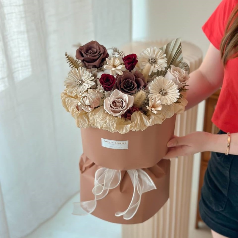 Paris Preserved Flower Bouquet (Klang Valley Delivery Only)