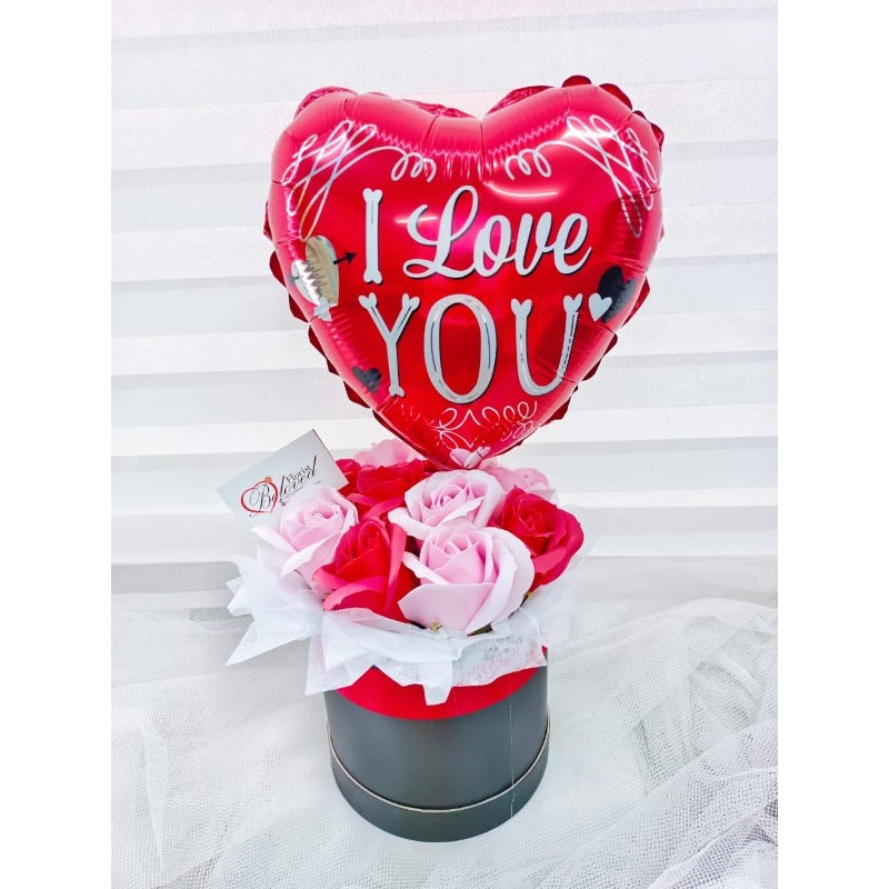 Soap Rose With Balloon Bloom Box (Artificial Flower) | (Klang Valley Delivery)