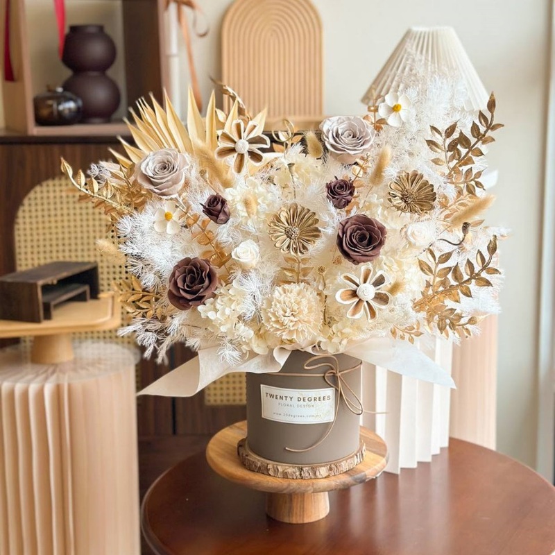 Harow Preserved Flower Vase (Klang Valley Delivery)