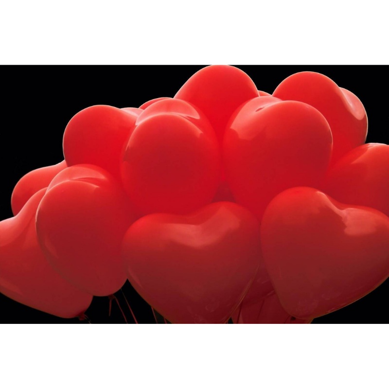 20 Heart-Shaped Helium-Filled Latex Balloons