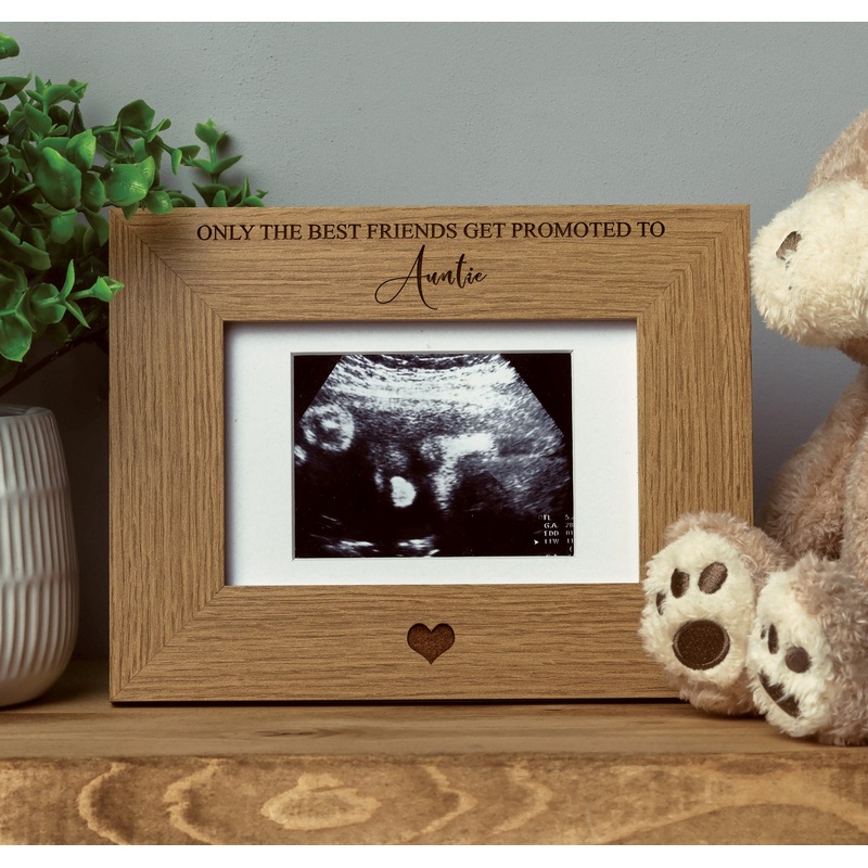 Best friends get promoted to auntie Baby Scan Frame Gift