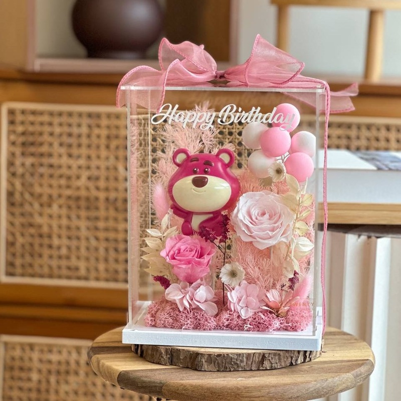 Lottie Preserved Flower Acrylic Box (Klang Valley Delivery)