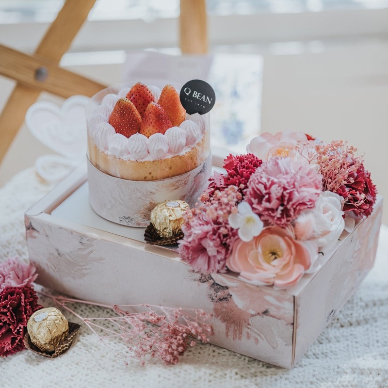 Rossy – Mother’s Day 2023 Cake Flower Set | (Klang Valley Delivery)