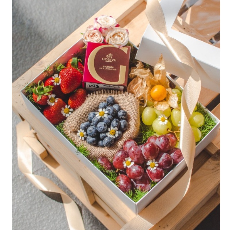 Dainty – with Godiva Chocolate (Klang Valley Delivery)