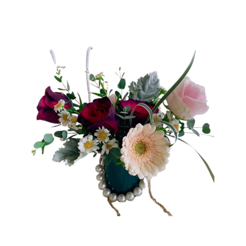 [Fresh Flower] Rose + Daisy Flower Box (Klang Valley Delivery Only)