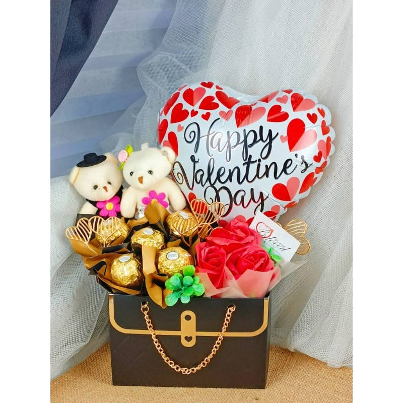 Couple Bear Ferrero Rocher Soap Rose Arrangements (Artificial Flower) | (Klang Valley Delivery Only)