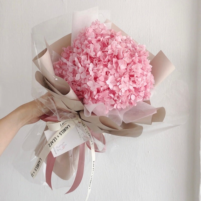 V2023 Cutie Hydrangeas Bouquet (Preserved Flower) (Johor Bahru Delivery)
