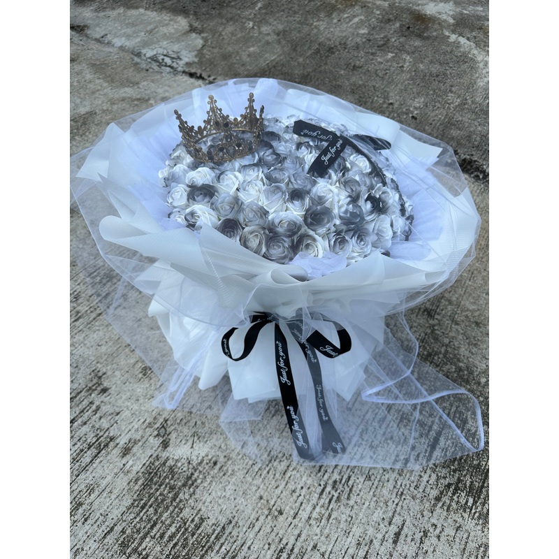 99pcs Black Knight Series Artificial Soap Roses Bouquet (Klang Valley Delivery Only)