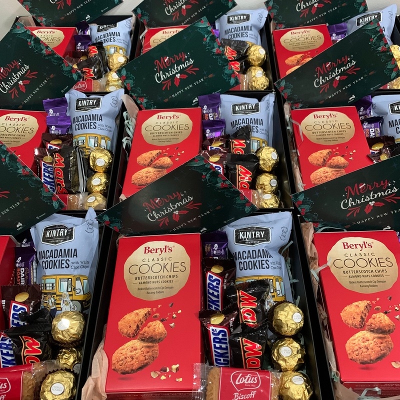 Cheerful Snacks Gift Set (Nationwide Delivery)