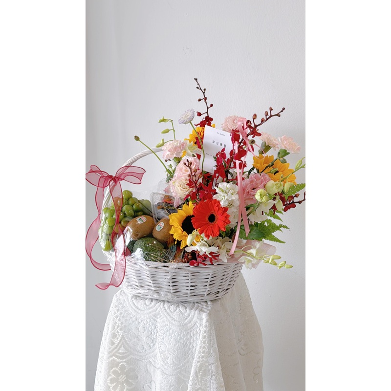 LARGE Fruitty Fruits Basket With Fresh Flower (Klang Valley Delivery)