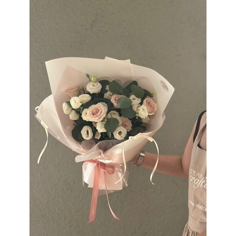 Whispers of Pink & White bouquet (Klang Valley Delivery)