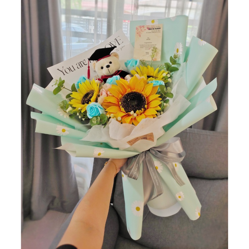 Artificial Flower Bouquet with Graduation Bear (Ipoh Delivery Only)