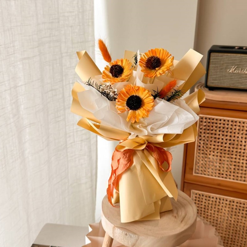 Bella Preserved Flower Bouquet (Klang Valley Delivery Only)