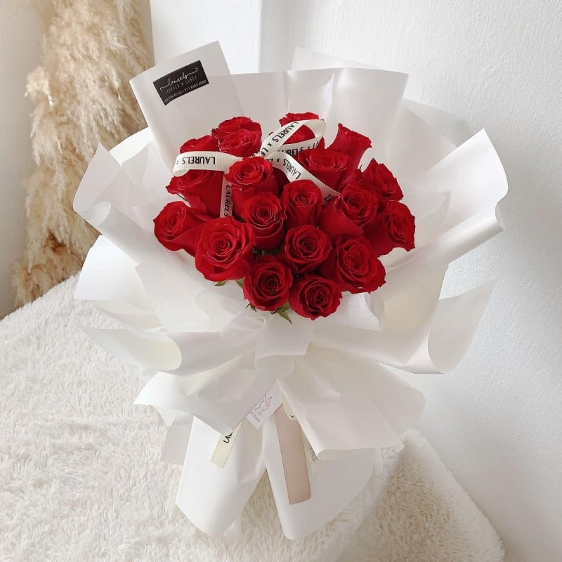 V2023 Soulmate Flower Bouquet ( Fresh Flower ) (Johor Bahru Delivery)