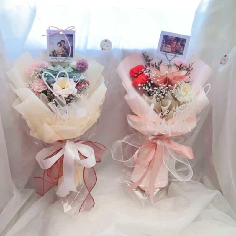 Momento Money Soap Flower Bouquet