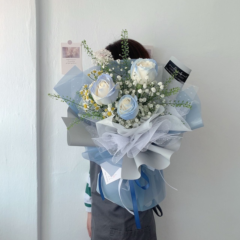 520 Ice Blue Rose Bouquet (Johor Bahru Delivery Only)