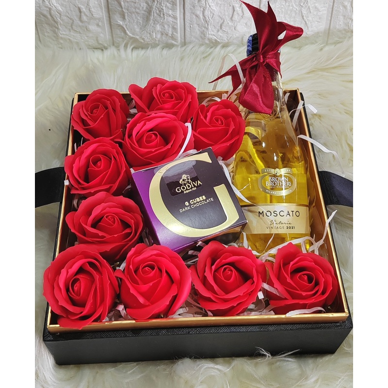 Romantic Box (Klang Valley Delivery Only)
