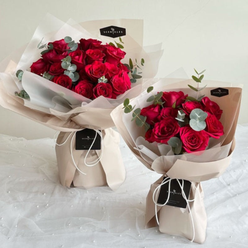Scentales Minimalist Red Rose Flower Bouquet (Brown) – (Klang Valley Delivery)