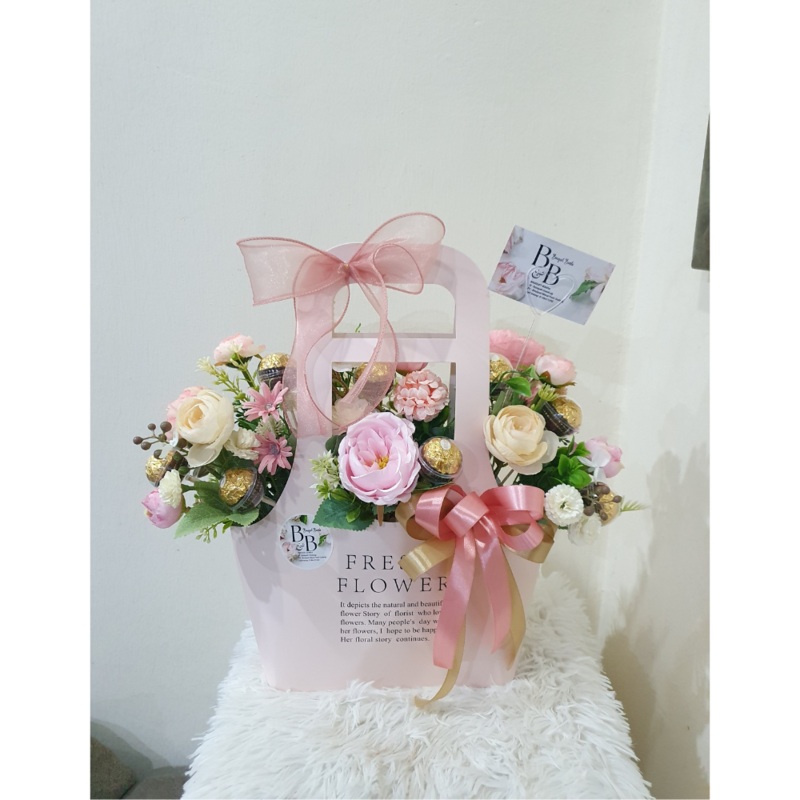 Artificial Flower Bag arrangment (Johor Bahru Delivery Only)