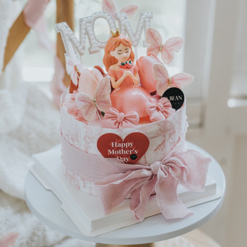 My Queen – Mother’s Day 2023 Cake Flower Set | (Klang Valley Delivery)