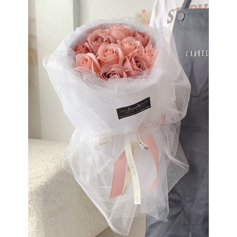 V2023 My World Only You Rose Bouquet ( Soap Flower )(Johor Bahru Delivery)