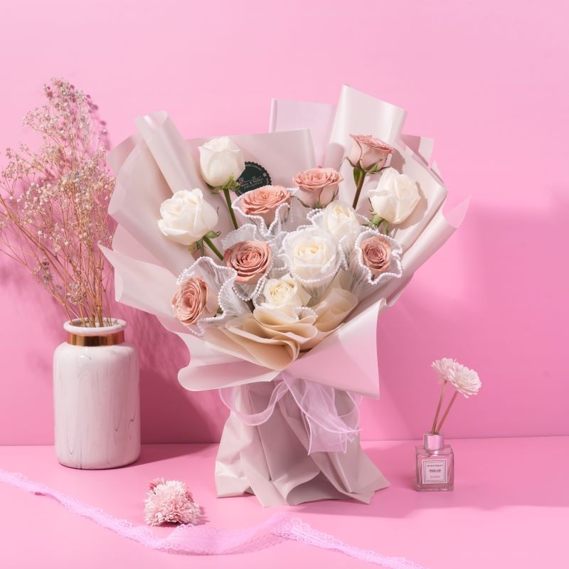 Anatasia Bouquet (Fresh Flower) – 6 Stalks (Klang Valley Delivery)