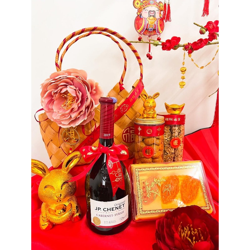 Prosperous Carbenet Wine & Bird Nest Drinks Gift Basket (Klang Valley Delivery Only)