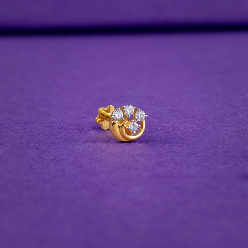 Gold Swirl Diamond Nose Pin