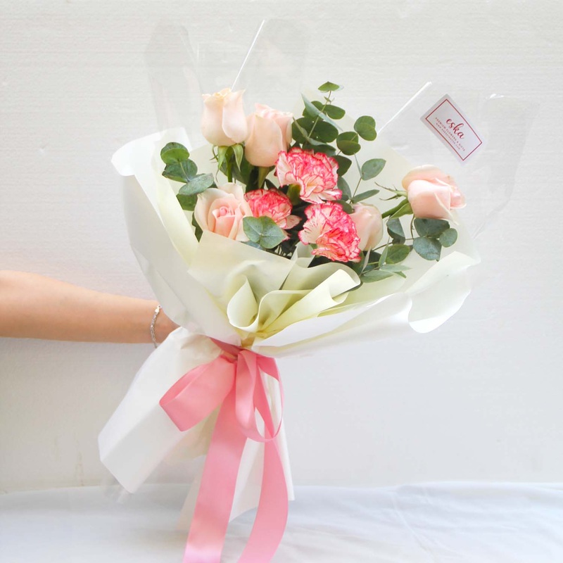 Sweet Hearts Flower Bouquet (Klang Valley Delivery Only)