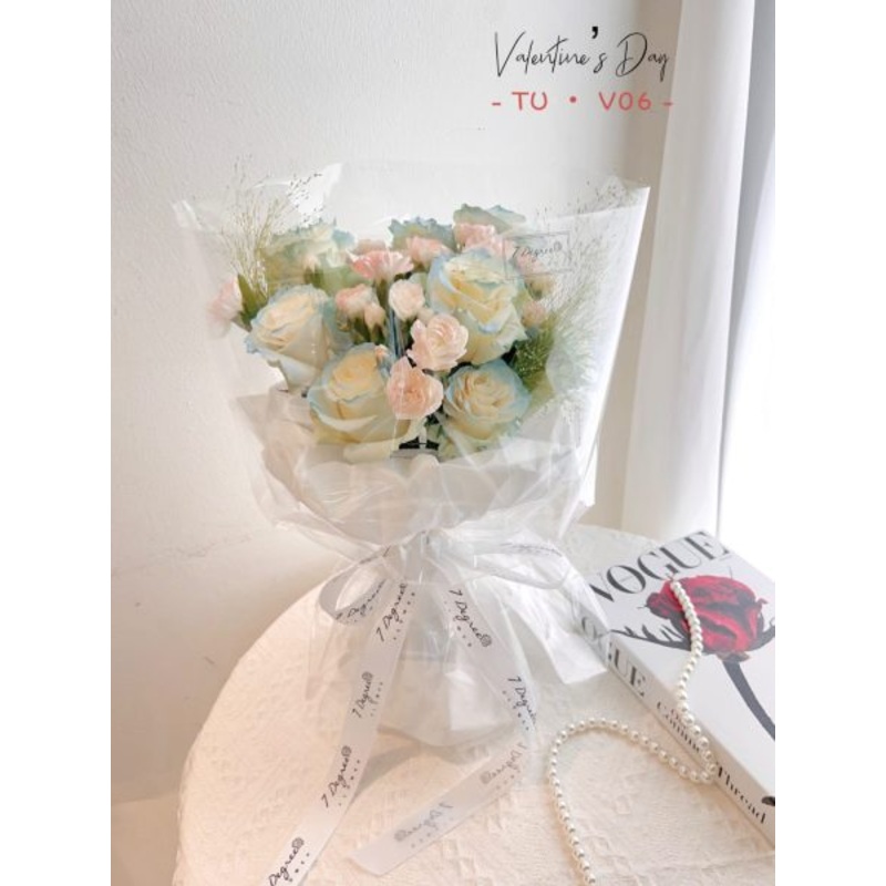 V06 – Ecuador Roses Flower Bouquet