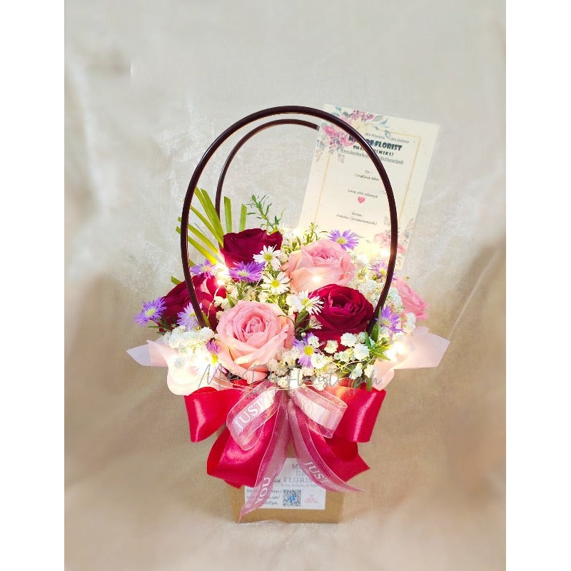 Fresh Flowers Gift Box Arrangement With Special Led Lights (Ipoh Delivery Only)