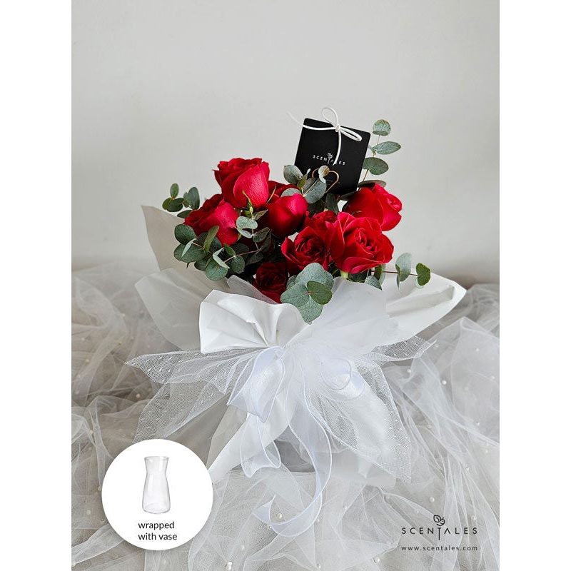 Scentales Minimalist Red Rose Flower Bouquet with Vase (Johor Bahru Delivery)