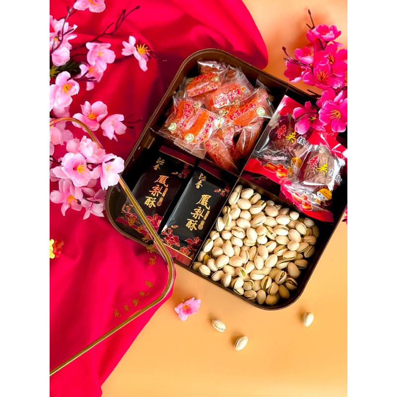 Auspicious Dragon Gift Set  Chinese New Year 2024 (Klang Valley Delivery)