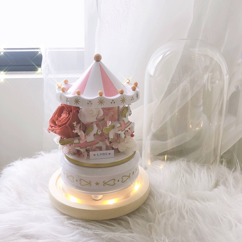 Preserved Flower: Fairytale in Glass Dome (Pink)