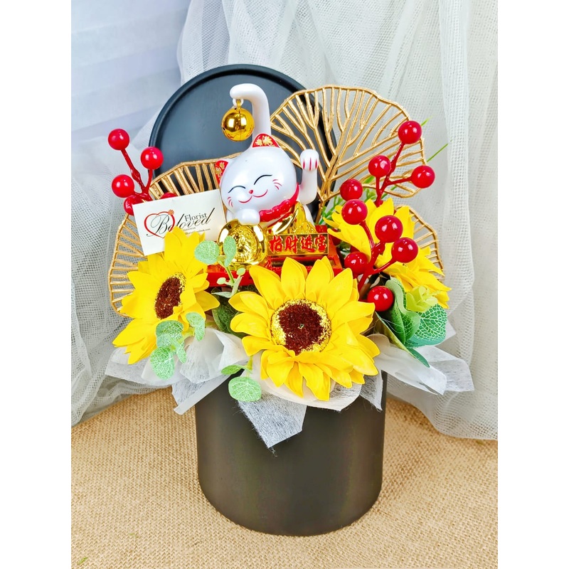 Fortune Cat Soap Sunflower Grand Opening Bloom Box (Klang Valley Delivery Only)