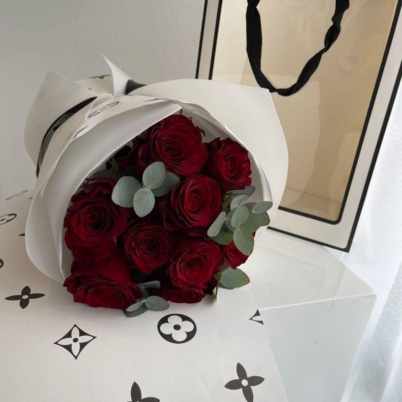 Valentine’s Day 2022 | 9 Stalks Luxury Series  (Kuching Delivery Only)